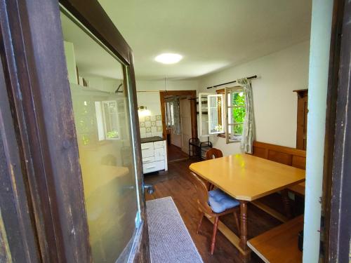 Gemütliche Ferienwohnung mit Kamin und Garten