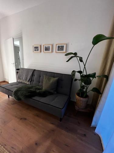 Gemütliche Wohnung mit großem Balkon direkt neben der Markthalle 9