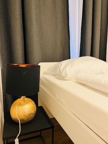 Gemütliches, neues 2. Zimmer Apartment am Ufer