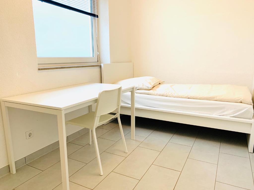 Appartement Gemütliches Zimmer 20 min vom Frankfurt HBF 3 Weserstraße 11 63225 Langen