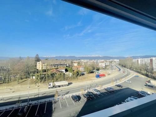 Geneva airport studio