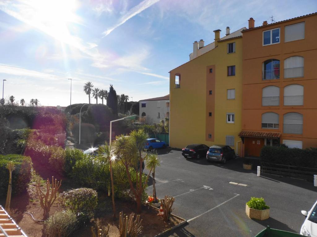 Appartement GENOIS Joli studio cabine Mt St Martin proche port Cap d'Agde GENOIS - Appt n° 17E 34300 Le Cap d\'Agde