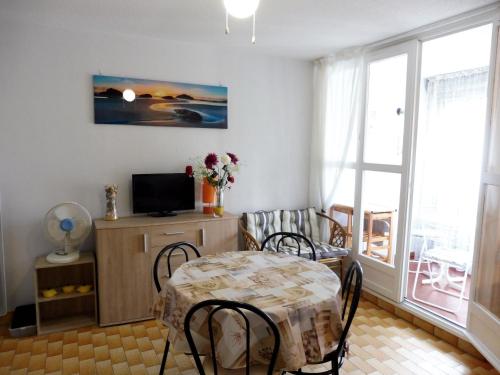 GENOIS Joli studio cabine Mt St Martin proche port Cap d'Agde