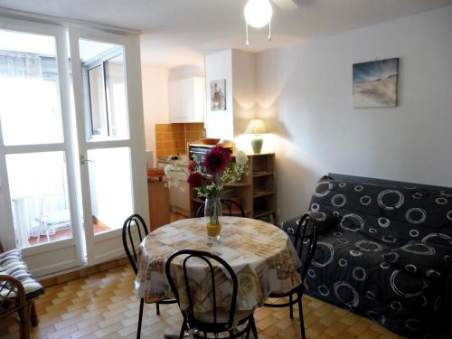 GENOIS Joli studio cabine Mt St Martin proche port Cap d'Agde