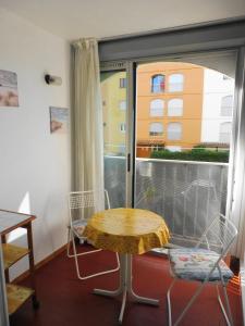 GENOIS Joli studio cabine Mt St Martin proche port Cap d'Agde