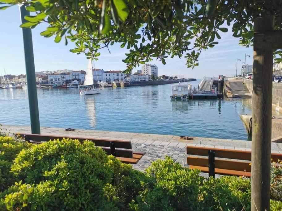 Appartement George V - Enjoy the view of the sea channel 32 Quai George V (Rue de la marche) 85100 Les Sables dʼOlonne