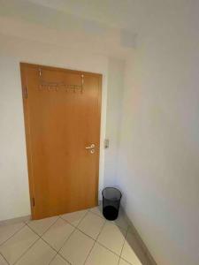 Geräumiges Zimmer mit Duschbad