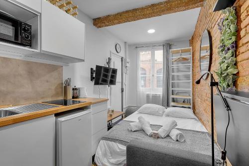 Getaway For 2 Beautiful Studio Near The Garonne
