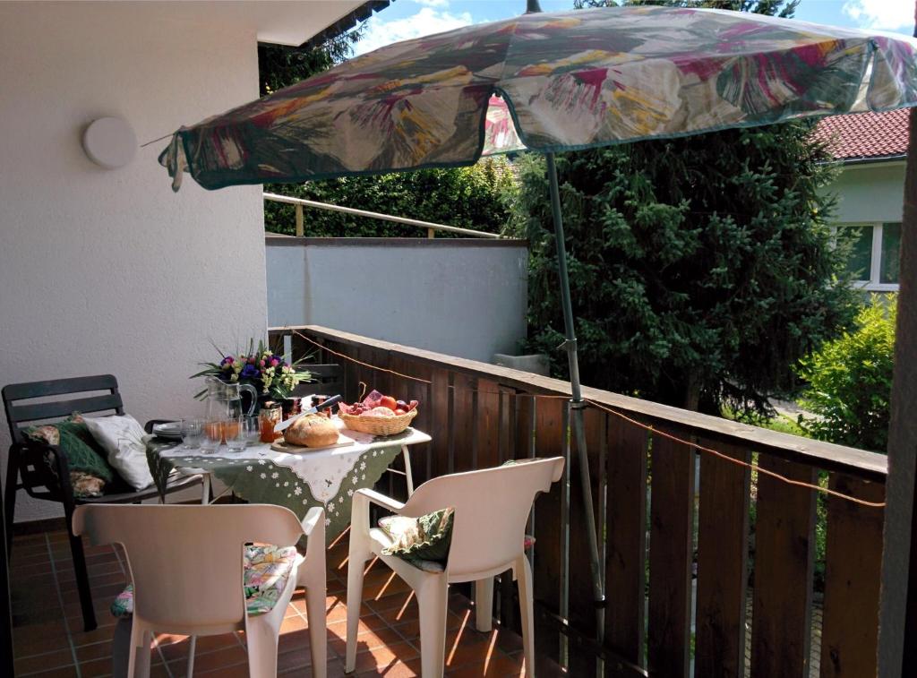 Appartement Gib mir funf! Ferienwohnung in St. Blasien DR.-DETERMANN-WEG 1 1. Etage, Wohnung 5 79837 St. Blasien