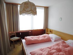 Appartement Gib mir funf! Ferienwohnung in St. Blasien DR.-DETERMANN-WEG 1 1. Etage, Wohnung 5 79837 St. Blasien Bade-Wurtemberg