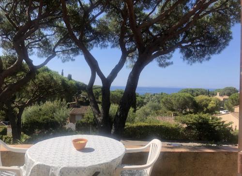 Gigaro Flat - Lovely View, Beach 10mn Away