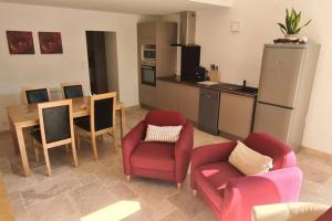 Gîte 2 chambres dans vieux prieuré près de Carcassonne - Ruby