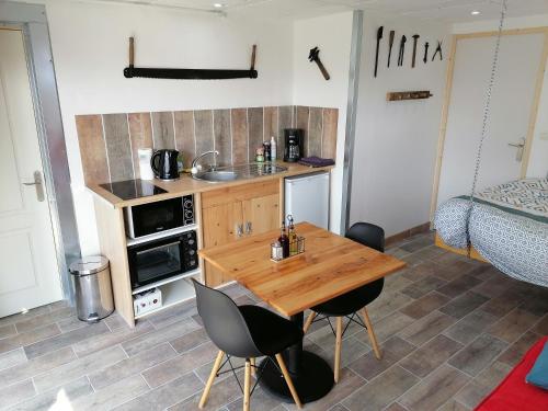 Gîte atypique L' ATELIER 4-5 personnes 2 chambres