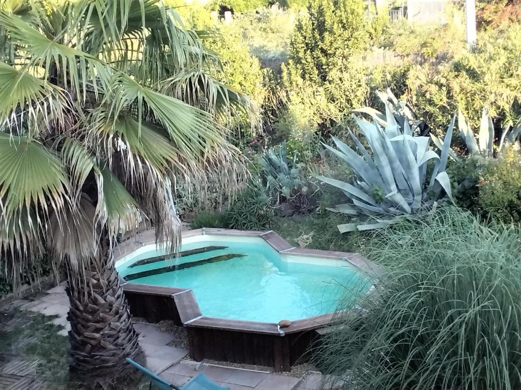 Gite cosy en montagne avec vue et piscine