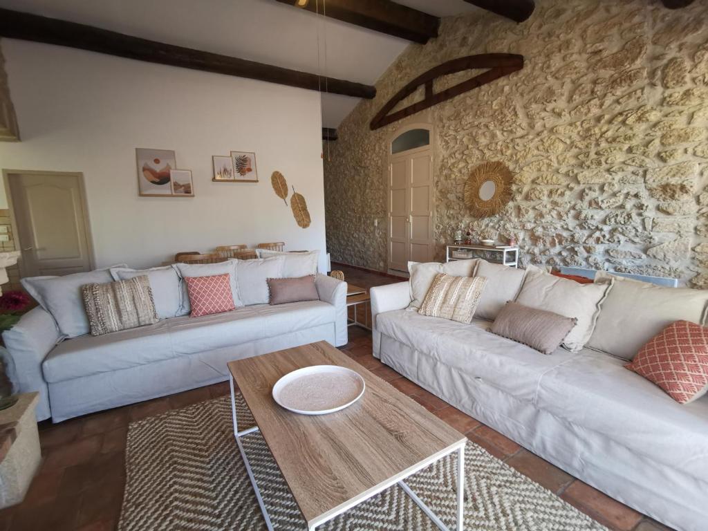 Gîte de charme en Provence avec Jacuzzi privatif 111 Route de Pelissanne, 13330 La Barben