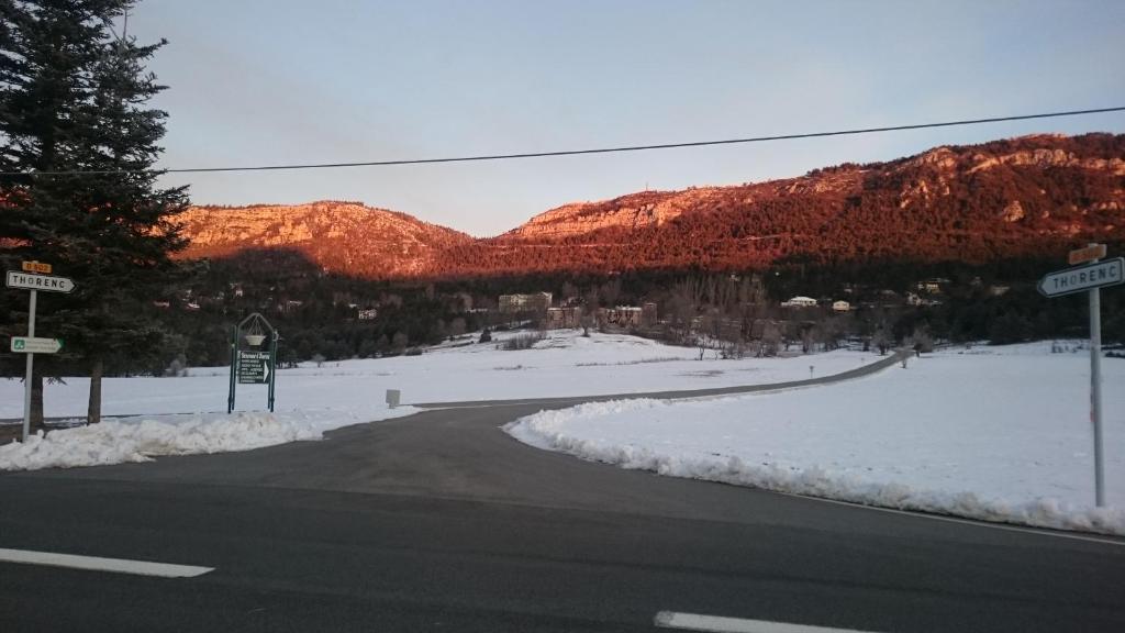Appartement GÎTE DE CHARME , F2 Duplex 37 m2 , SUD , à THORENC - ANDON 06 Résidence  \ 06750 Andon