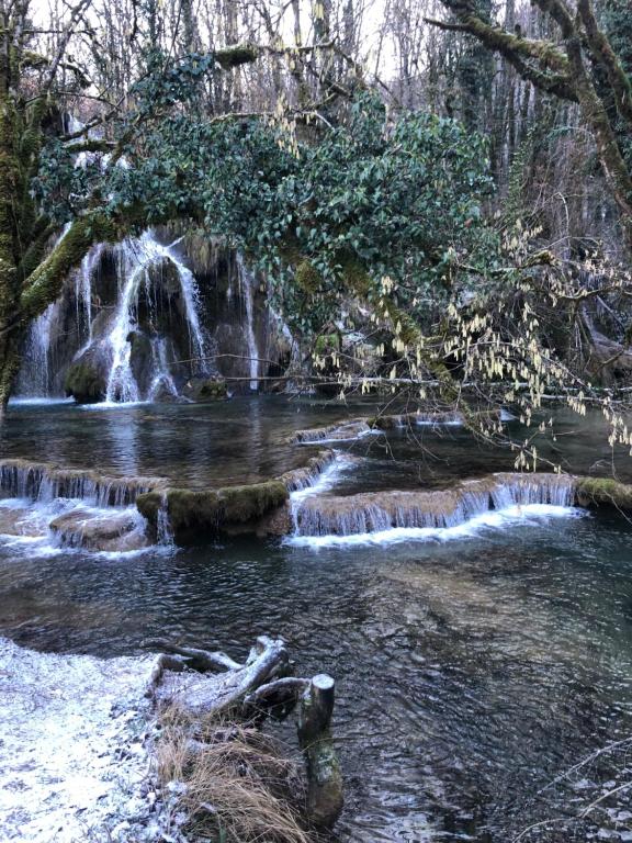 Gite de la cascade 39600 Les Planches-près-Arbois