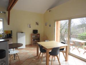 Appartement gite de la chouette Les Martins 60 allée des géraniums 69115 Chiroubles Rhône-Alpes