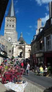 Appartement Gîte de la Galerie du Pont 10 Rue du Pont 58400 La Charité-sur-Loire Bourgogne