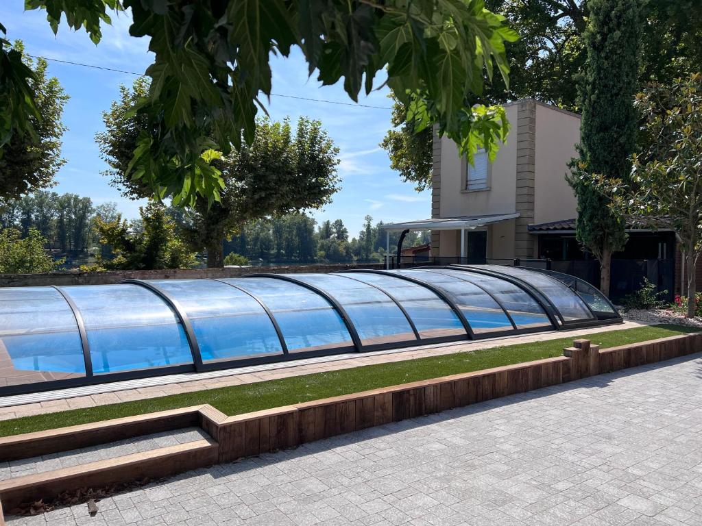 Appartement Gîte de la tour 23 Rue du port 42520 Saint-Pierre-de-Boeuf