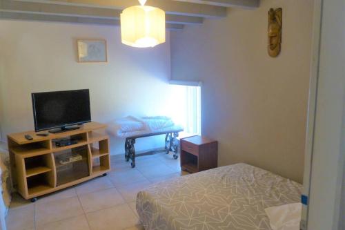 Gîte des murmures des chênes - Piscine - WIFI - LES HAUTS D'ELEISA