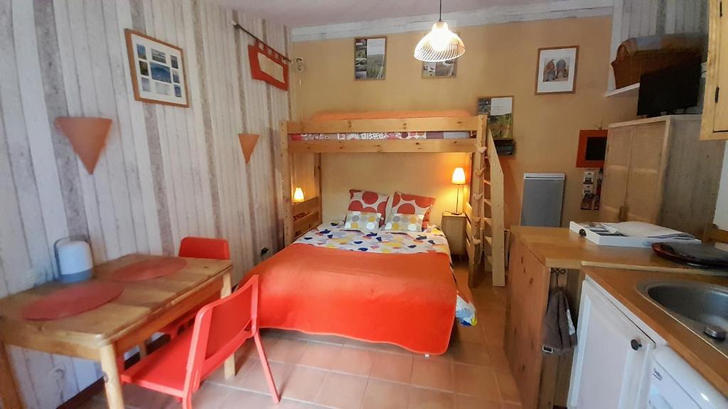 Appartement Gite du figuier Rue du Petit Village 17620 Beaugeay