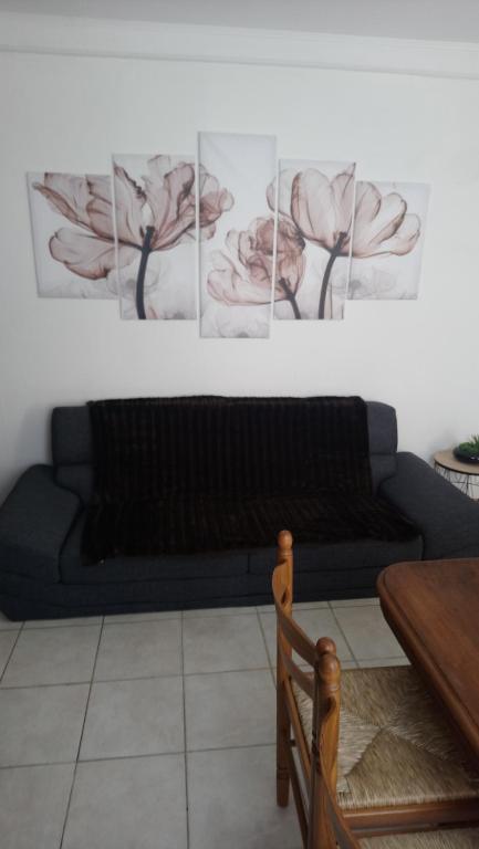 gite du stade Le cottage studio sur cour parking piscine