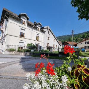 Appartement Gite Eglantine 2 à 6 personnes avec SPA DANS RESIDENCE 1 Place de l'Église 88310 Ventron Lorraine