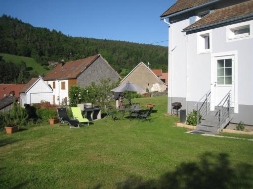 Gite en pleine verdure au coeur du village