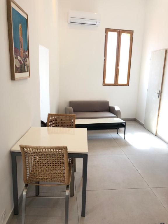 Gîte Etxe Xuri 64780 Ossès