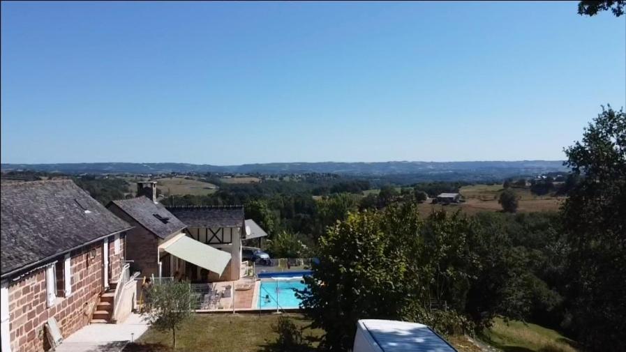 Appartement Gîte indépendant de 40 mètres carré pour les amoureux de la nature 1753 Les Palinières 19130 Saint-Cyprien