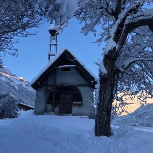 Appartement GITE L'OURSON Les Guérins 7,impasse St ours 04400 Les Thuiles Provence-Alpes-Côte d\'Azur