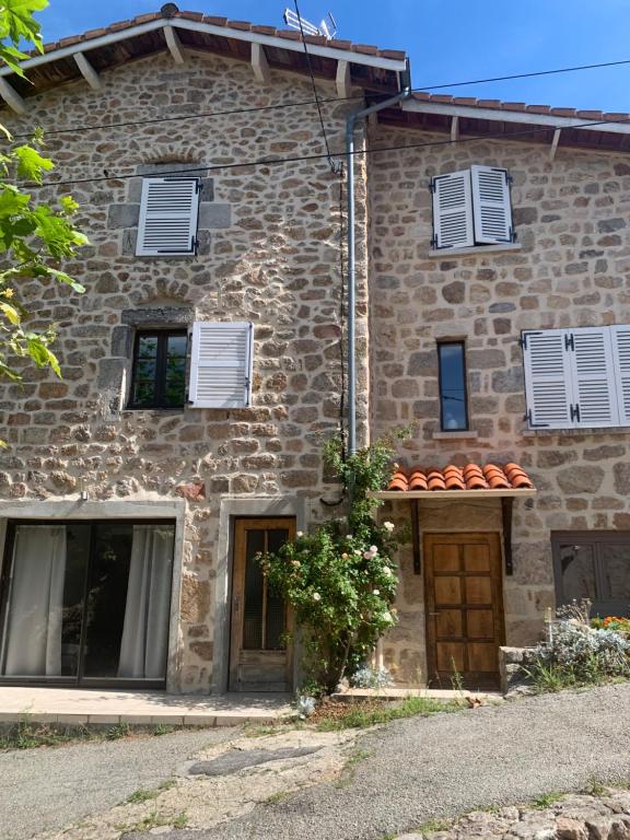 Appartement Gîte Le doux Valoan Valoan 07270 Lamastre