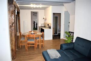 Appartement Gite Le Nid des Zoo Zio, 5mn Beauval, en plein cœur de la cité médiévale 1 Rue de la Pompe 41110 Saint-Aignan Région Centre