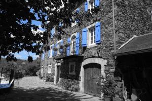Appartement Gîte le Rouvelet, vue imprenable, piscine Rouvelet 12430 Ayssènes-la-Bacaresse Midi-Pyrénées