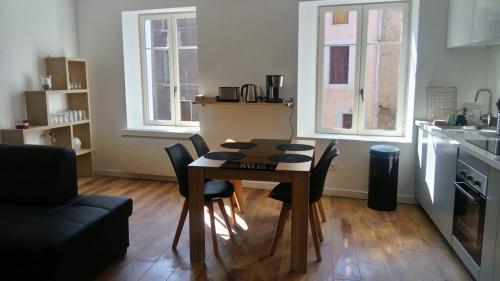 Gîte les 3 tours 1e étage