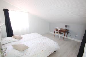 Appartement Gîte les Mimosas des orgues de la Sybille 2 Route de Bélesta 66130 Ille-sur-Têt Languedoc-Roussillon