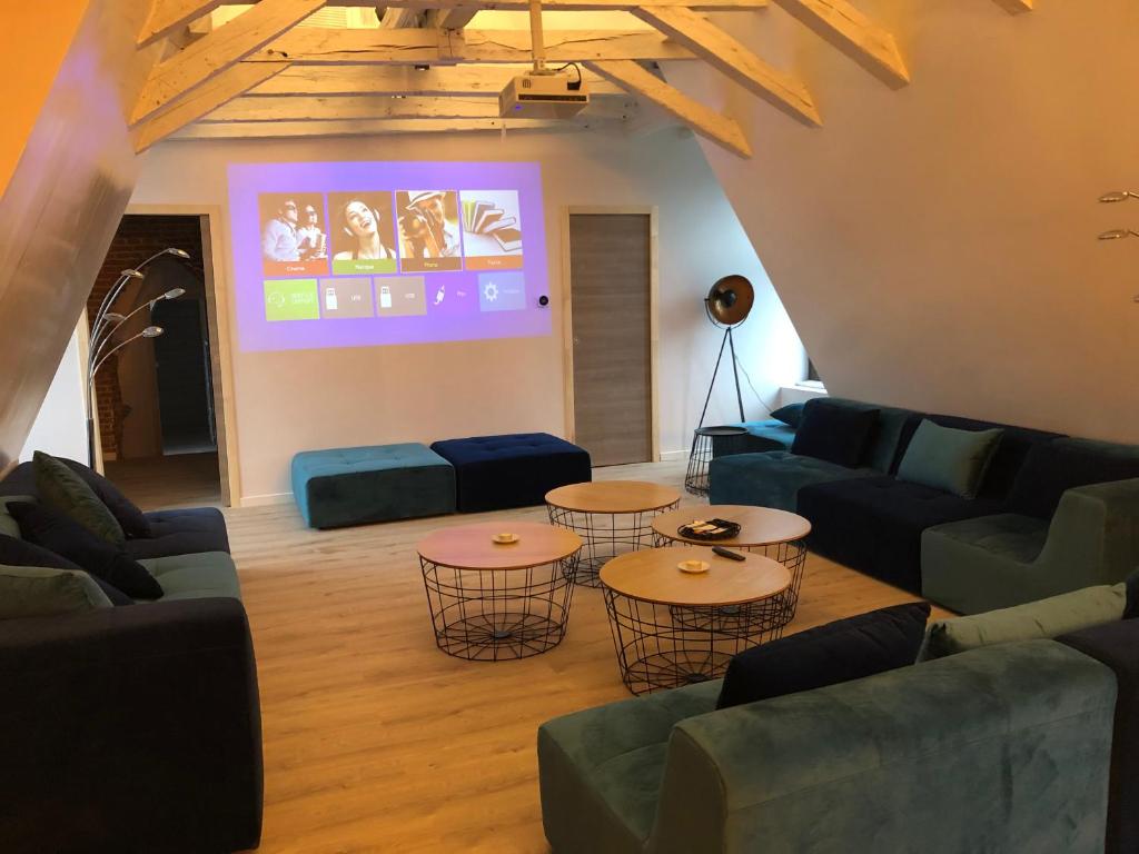 GITE LOFT DE 15 PERSONNES AU CHATEAU DE JALLANGES VOUVRAY Château de Jallanges, 37210 Vernou-sur-Brenne