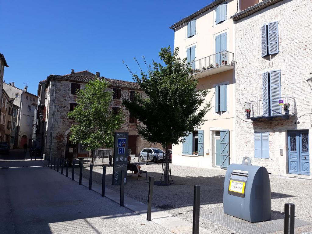 Appartement Gite Martine 11 place Metges 46000 Cahors