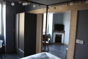 Appartement GITE PARIS - Appartement 75 Rue de la Gare 71800 La Clayette Bourgogne