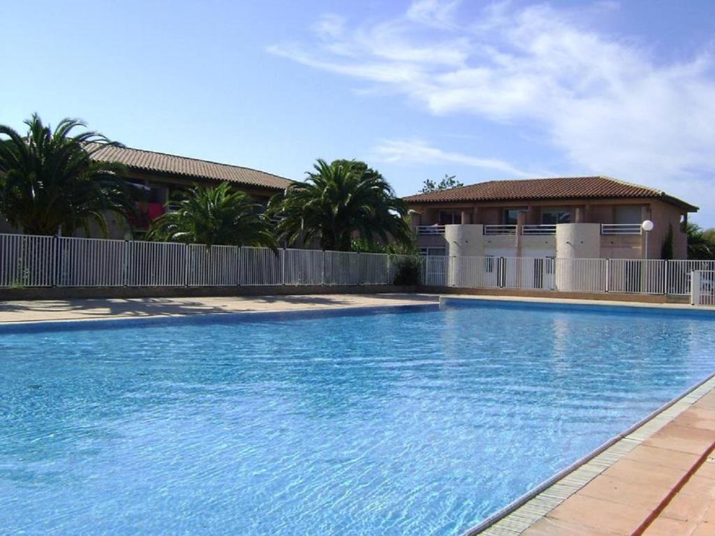 Appartement Gîte Standing 6 pers Piscine Clim Parking Wifi Classé 3 étoiles Pierres de Jade Résidence les Pierres de Jade 66750 Saint-Cyprien