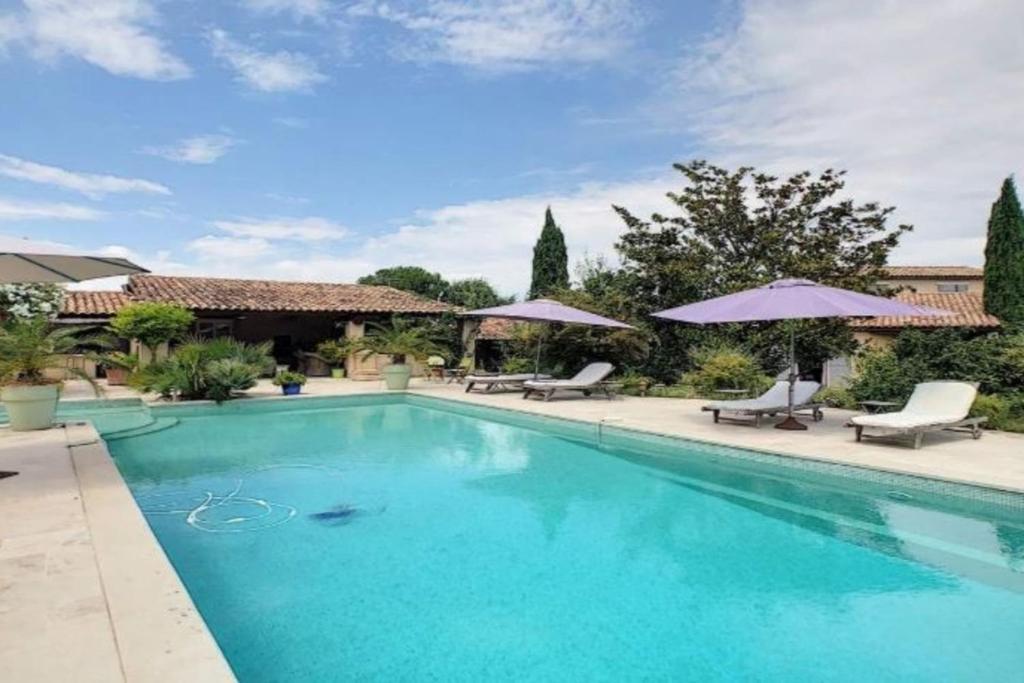 Appartement Gite Studio indépendant au cœur du Luberon 296 chemin du Peirou 84660 Maubec