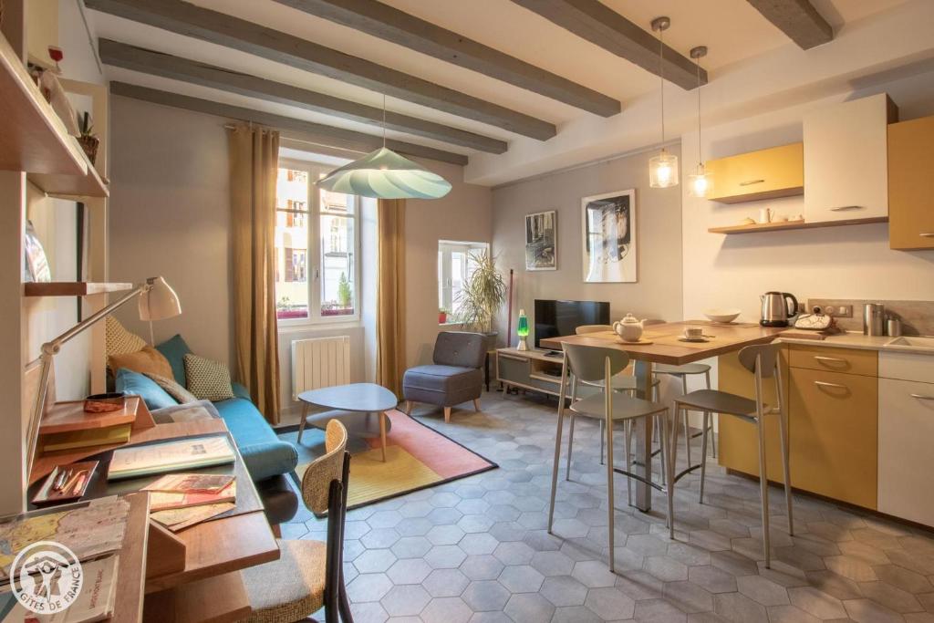 Gite urbain AU 2BIS - Annecy 2bis Rue Sainte-Claire, 74000 Annecy