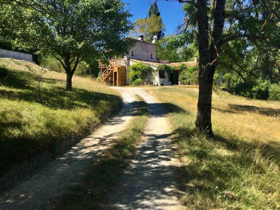 Appartement Gîtes du Puyjovent - Côté Forêt - à 15 minutes de Crest, vue panoramique, calme 2400 Route de Pigeovent 26400 Piégros-la-Clastre