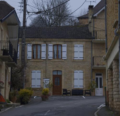 Gloria Location