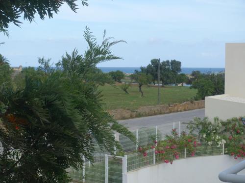 Gloria Maris Cabanas Gardens