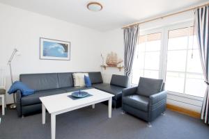 Gmelinstra_e 12_ Whg_ 18_ Haus Mee