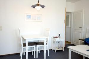 Gmelinstra_e 12_ Whg_ 18_ Haus Mee
