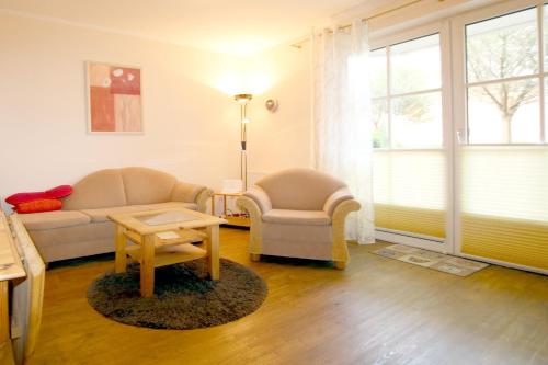 Gmelinstra_e 12_ Whg_ 4_ Haus Meer