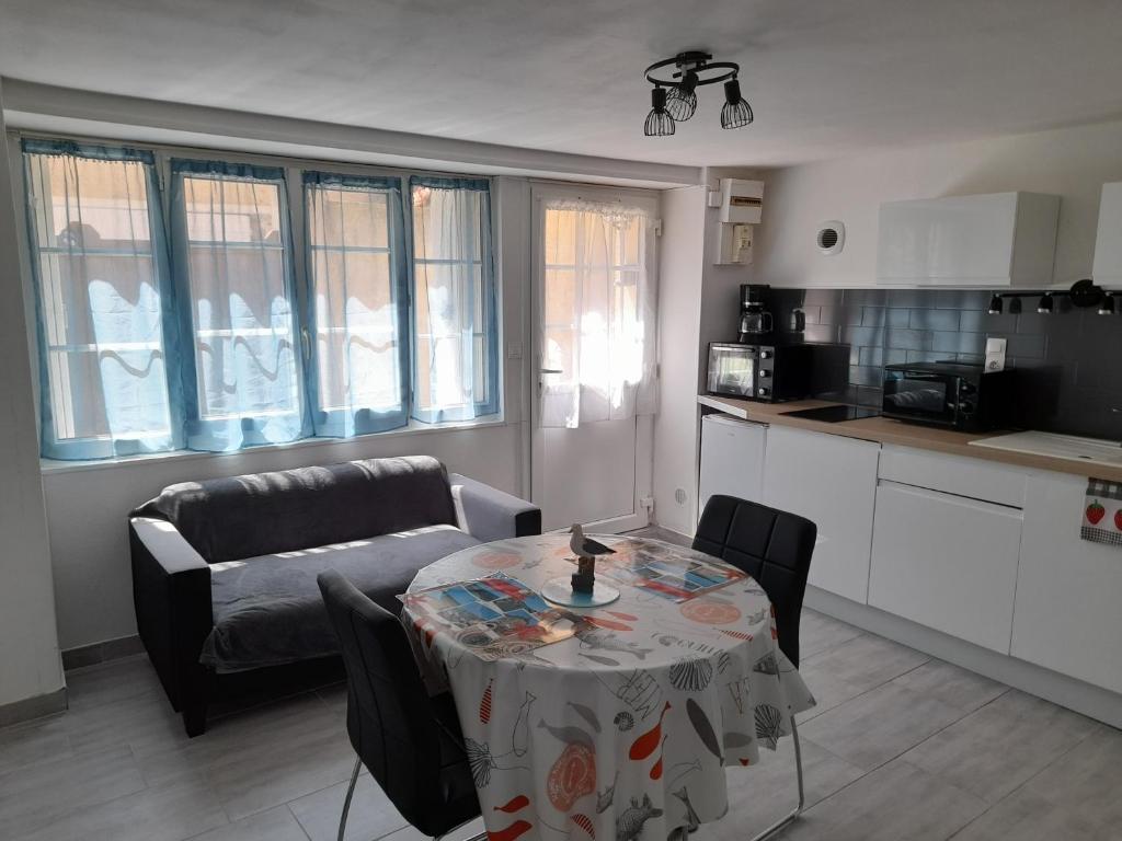 Appartement Goéland F2 cours promo février 9 Rue du Docteur Tourmente 14470 Courseulles-sur-Mer